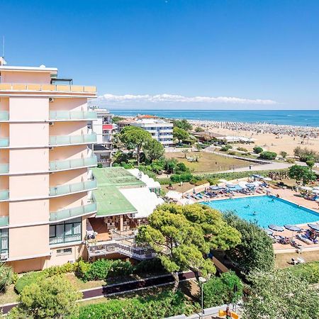 Hotel Royal Bibione Exterior photo